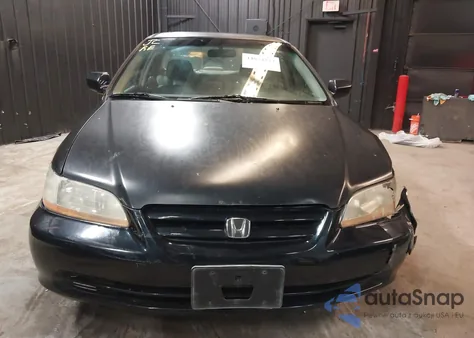 2002 Honda Accord 3.0 Ex z USA, uszkodzony, nr VIN 1HGCG16532A013146